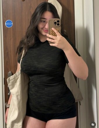 Sofia Hidosan / sofie_of_all_trades Nude Leaks Photo 7