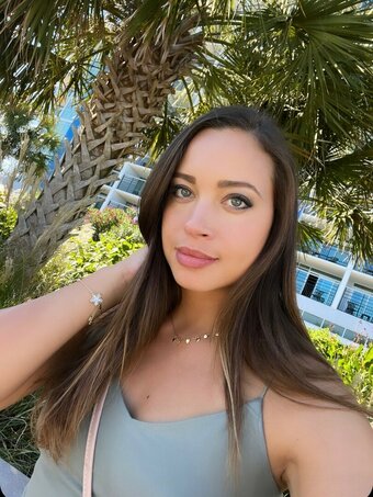 Sofia Jolie / sophie eternaloptimist / sophie.eternaloptimist / sophiemysticway Nude Leaks OnlyFans Photo 1