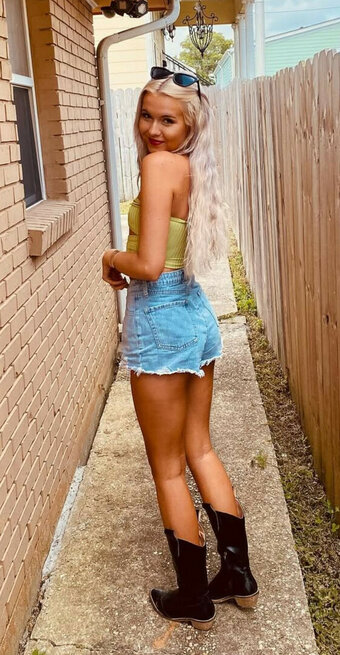 Sofia McDonald / superso4i3 Nude Leaks Photo 9