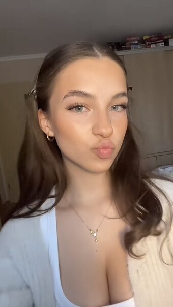 Sofia Pop / sofiasofiapop Nude Leaks Photo 7