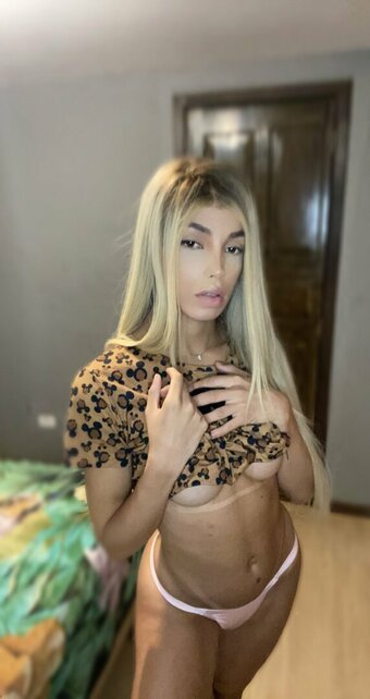 Sofia Rabelloicial / g4bycosta / https: / real.gabrielly3 Nude Leaks OnlyFans Photo 5