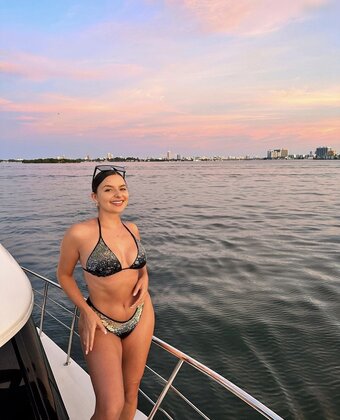 Sofia Reise Nude Leaks Photo 1