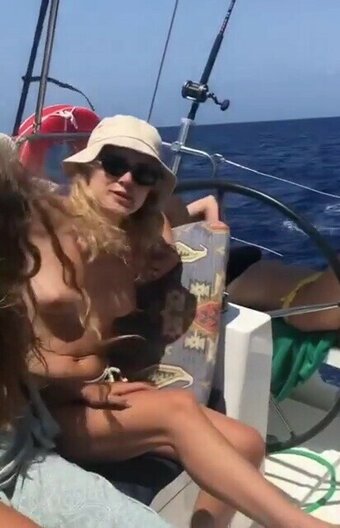 Sofia Viscardi / https: / sofia_viscardi / sofiaviscardi Nude Leaks Photo 3