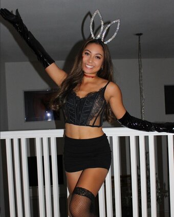 Sofia Young / sofiaayoung / sofieyoungxxx Nude Leaks OnlyFans Photo 9