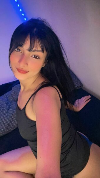 Sofia Zahir / https: / sofia_zahir / sofiazahiroficial Nude Leaks Photo 1