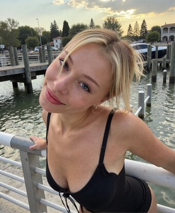 Sofia Zhara / https: / sofia_zharaa Nude Leaks Photo 22