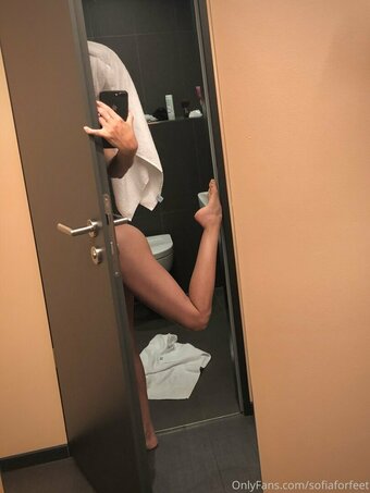 sofiaforfeet Nude Leaks Photo 5