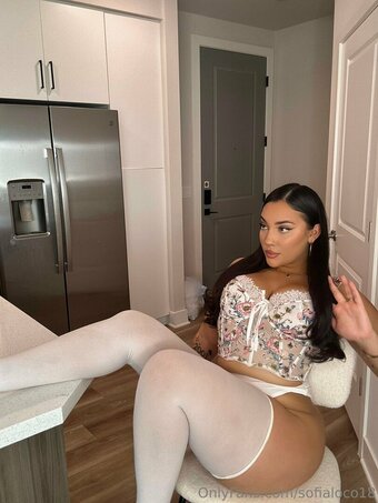 sofialoco18 / sofyloco Nude Leaks OnlyFans Photo 1