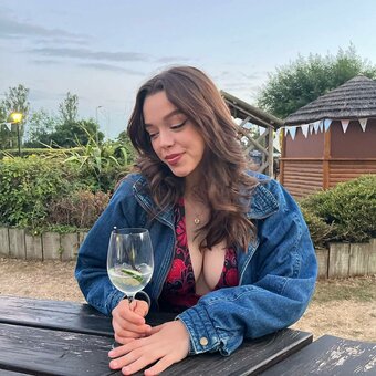 sofialowex / Sofia / sofiarose_x Nude Leaks Photo 1