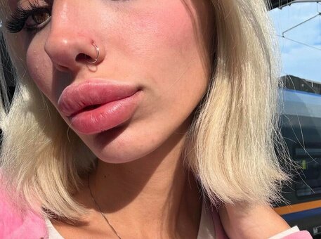 sofiamasiii / sofiabarbiee Nude Leaks OnlyFans Photo 3