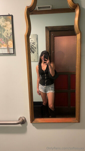 sofiasuxx Nude Leaks Photo 4