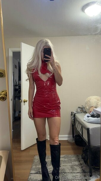 sofiasuxx Nude Leaks Photo 6