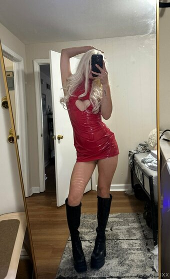 sofiasuxx Nude Leaks Photo 8