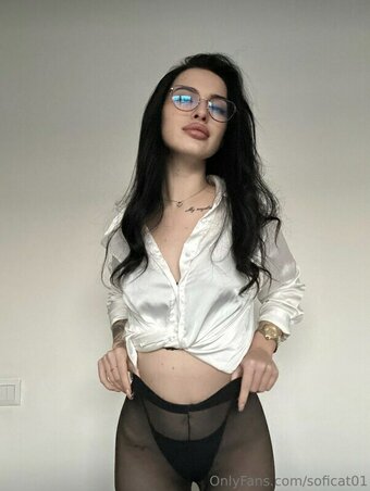 soficat01 / msnkos Nude Leaks Photo 2