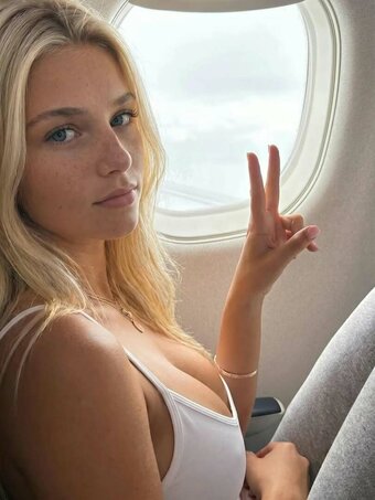 Sofie Lindholm / https: / lindholmsofie / sofielindholm1 Nude Leaks Photo 5
