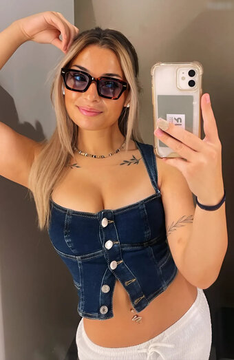 Sofie Richter Nude Leaks Photo 16