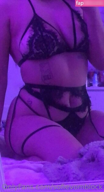 sofievomblock Nude Leaks Photo 2