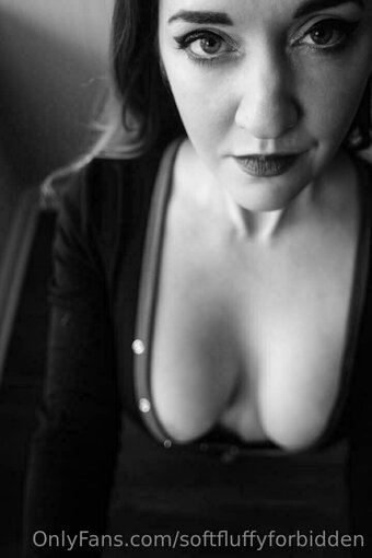 softfluffyforbidden Nude Leaks Photo 10