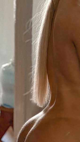 Sofya Petrushina / S.O.N.C.H.A / Sofia Petrushina / СОФЬЯ Nude Leaks Photo 26