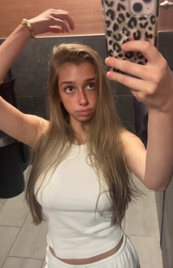 sofyaplotnikova / https: / notsofya / xsofya_x Nude Leaks Photo 13
