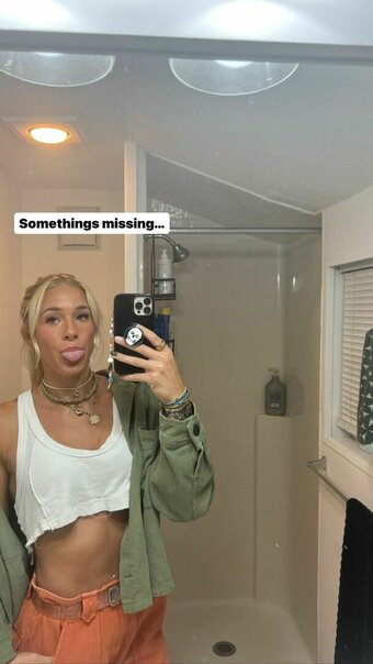 Sol Ruca / solrucawwe / solrvca Nude Leaks Photo 4