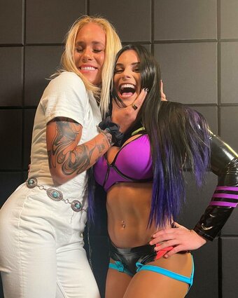 Sol Ruca / solrucawwe / solrvca Nude Leaks Photo 11