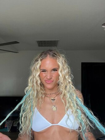 Sol Ruca / solrucawwe / solrvca Nude Leaks Photo 22