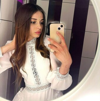 SolorUlia / honeymilkspinner / salomelons Nude Leaks OnlyFans Photo 1