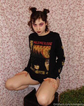 solveigkitty Nude Leaks Photo 11