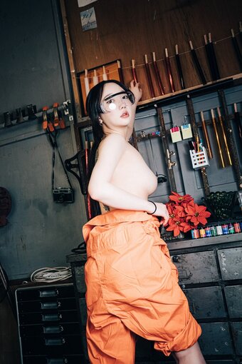 Son Ye Eun / BJ Eunsora 은소라 / Yenny / ye._eun_s2 / yeeny618 / 손예은 Nude Leaks Photo 3