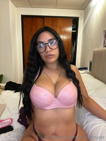 sophiedecrypte Nude Leaks Photo 35