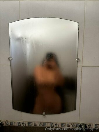 sophiedecrypte Nude Leaks Photo 37
