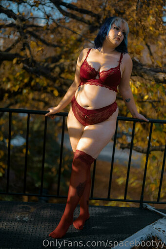 spacebootyy Nude Leaks Photo 19