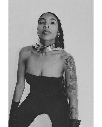 Spellling / Chrystia Cabral Nude Leaks Photo 19