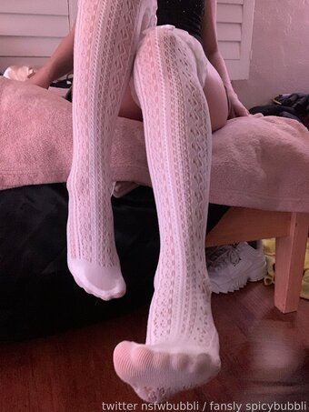 spicybubbli Nude Leaks Photo 10