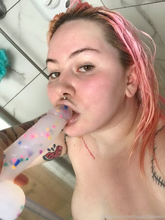 squishkween Nude Leaks Photo 5