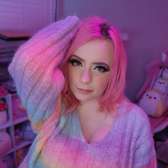 SquishShe / squishsheofficial / squishwhore Nude Leaks OnlyFans Photo 2