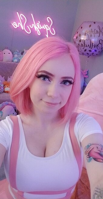 SquishShe / squishsheofficial / squishwhore Nude Leaks OnlyFans Photo 3