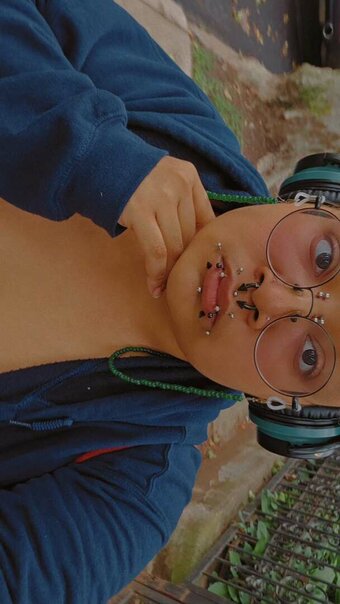 SquishyBf / gutzbf / https: / squishybf_ Nude Leaks Photo 10