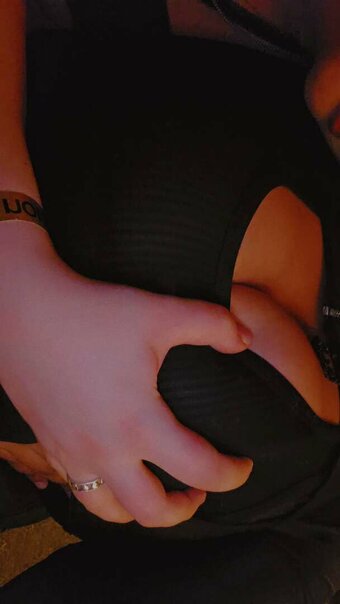 SquishyBf / gutzbf / https: / squishybf_ Nude Leaks Photo 12