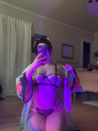 squishybxtch Nude Leaks Photo 1