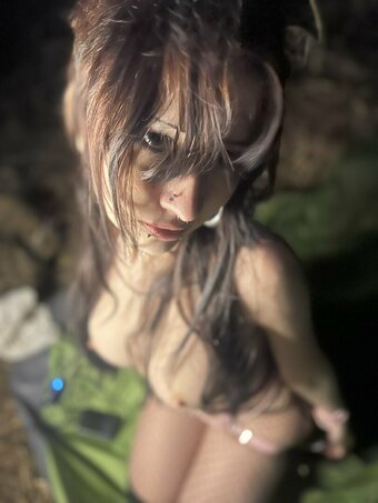SquishyJammer / favicon.ico / https: Nude Leaks OnlyFans Photo 5