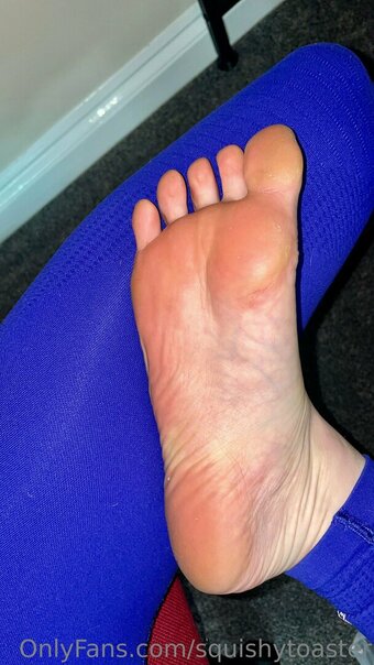 squishytoaster Nude Leaks Photo 10