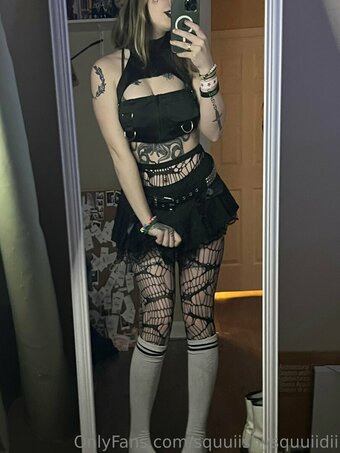 squuiidly Nude Leaks Photo 12