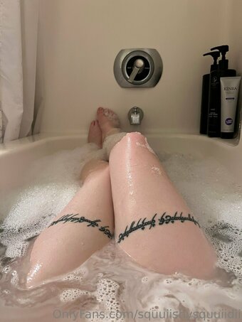 squuiidly Nude Leaks Photo 14