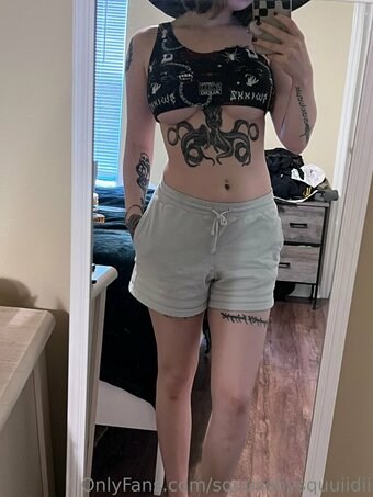 squuiidly Nude Leaks Photo 15