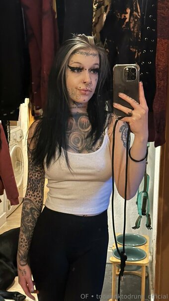 st.hell Nude Leaks Photo 23