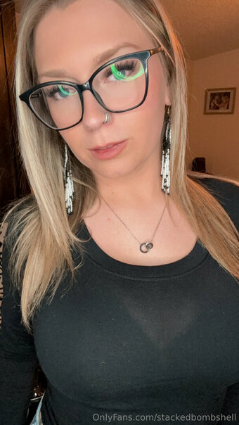 stackedbombshell Nude Leaks Photo 17