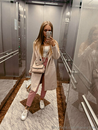 star_roxy Nude Leaks Photo 7