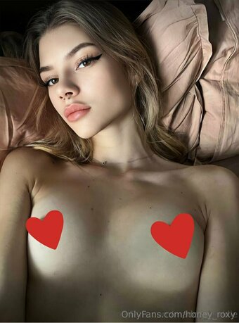 star_roxy Nude Leaks Photo 19